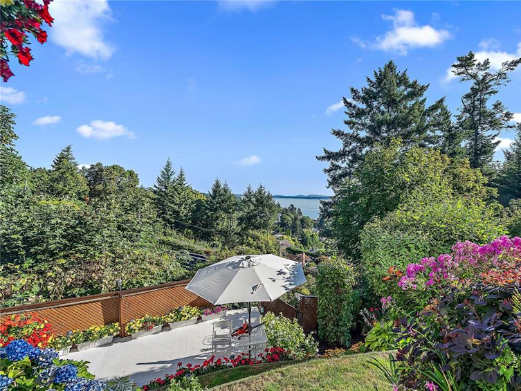 5009 Bonanza Place, Saanich, BC, V8Y 3E1 - 74