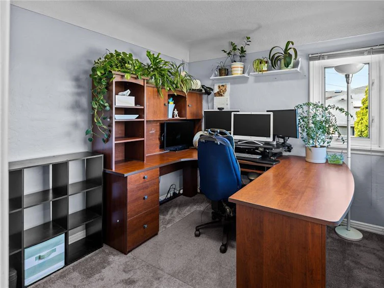 223 Hampton Road, Saanich, BC, V8Z 1H2 - 18