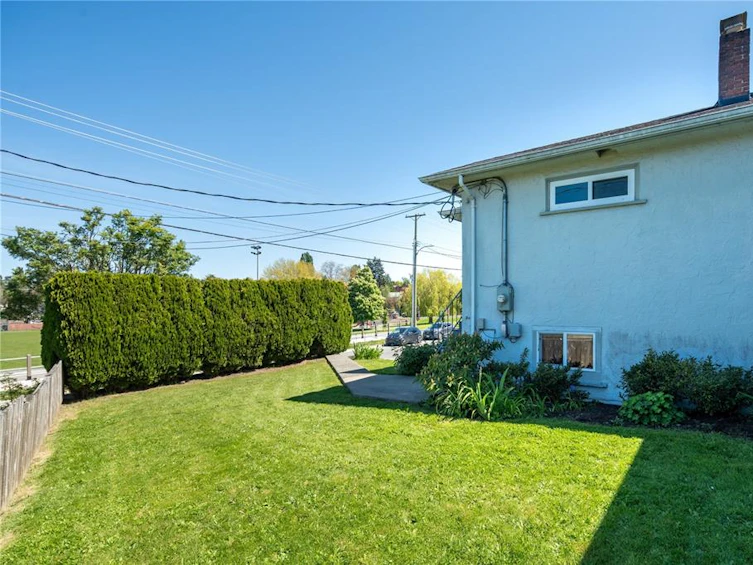 223 Hampton Road, Saanich, BC, V8Z 1H2 - 26