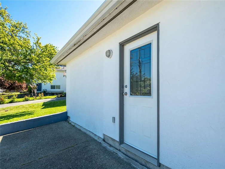 223 Hampton Road, Saanich, BC, V8Z 1H2 - 27