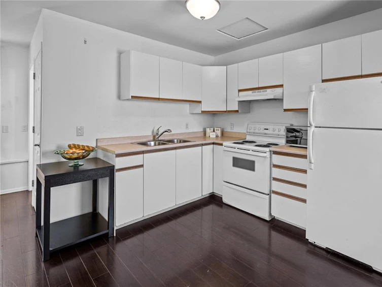 223 Hampton Road, Saanich, BC, V8Z 1H2 - 29