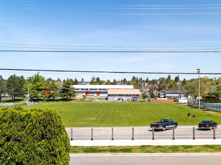223 Hampton Road, Saanich, BC, V8Z 1H2 - 34