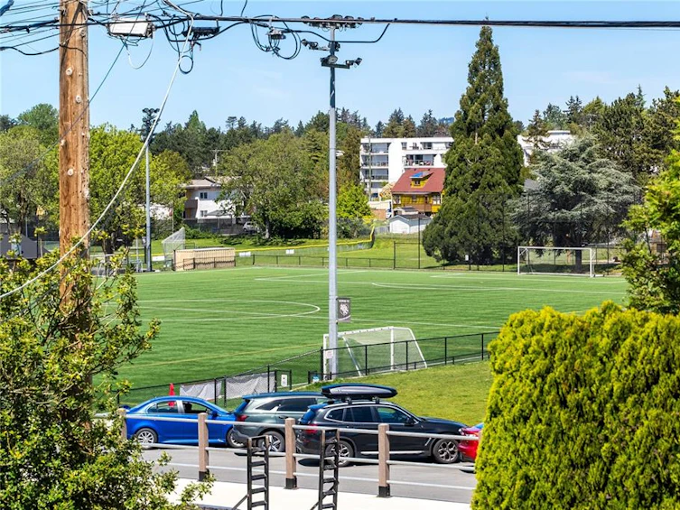 223 Hampton Road, Saanich, BC, V8Z 1H2 - 35