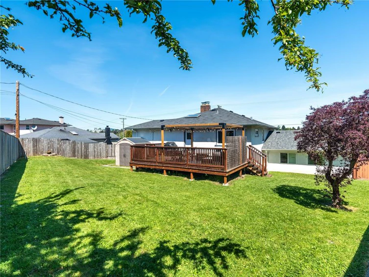 223 Hampton Road, Saanich, BC, V8Z 1H2 - 36