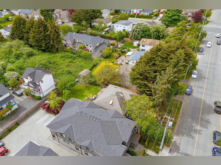 2363 Malaview Avenue, Sidney, BC, V8L 2G1 - 2