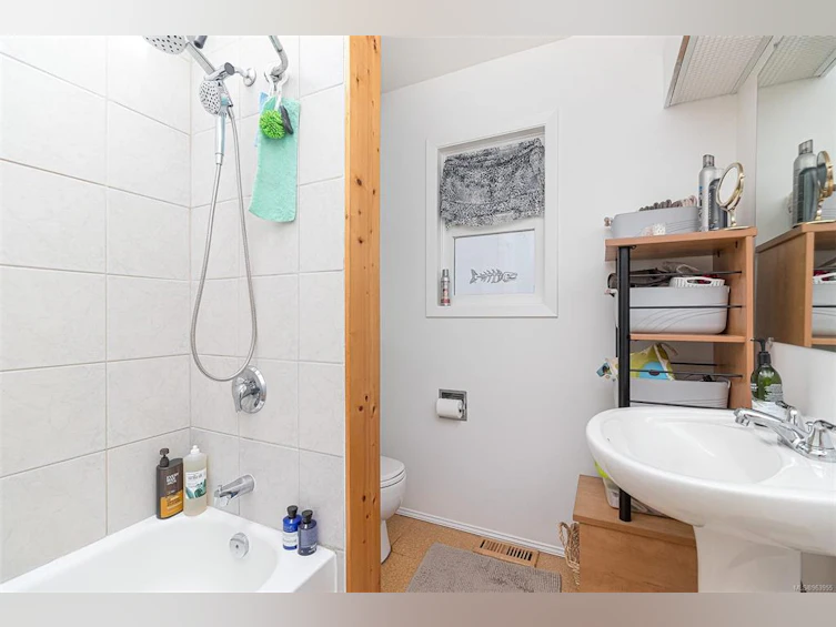 2363 Malaview Avenue, Sidney, BC, V8L 2G1 - 11