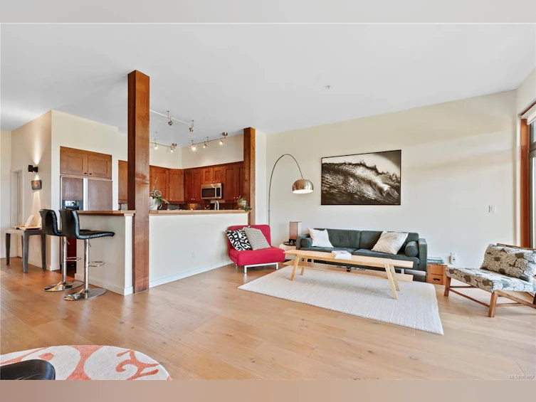 202-515 Marine Drive, Ucluelet, BC, V0R 3A0 - 3