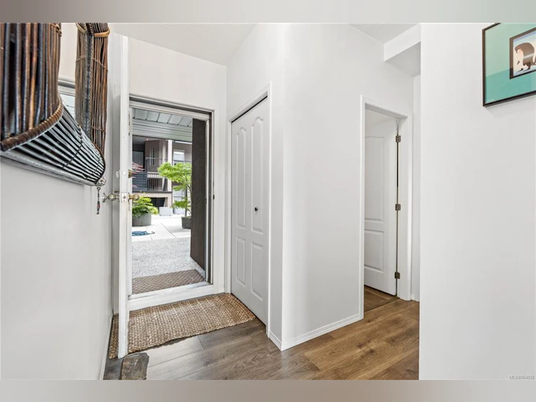 208-360 Selby Street, Nanaimo, BC, V9R 2R5 - 16