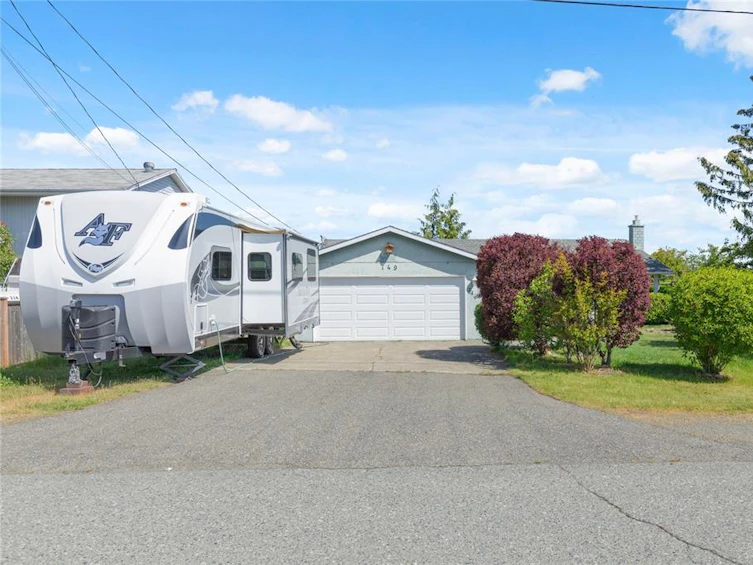 749 Nanoose Avenue, Parksville, BC, V9P 1E8 - 3