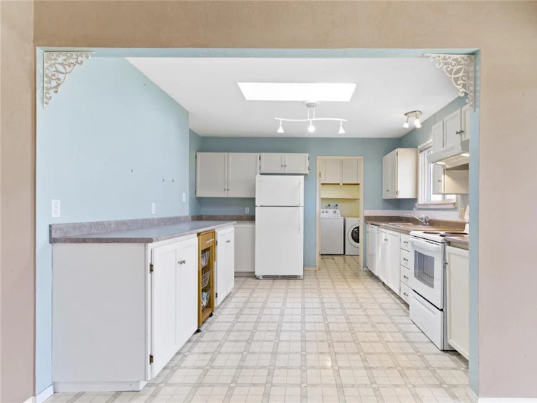 749 Nanoose Avenue, Parksville, BC, V9P 1E8 - 14