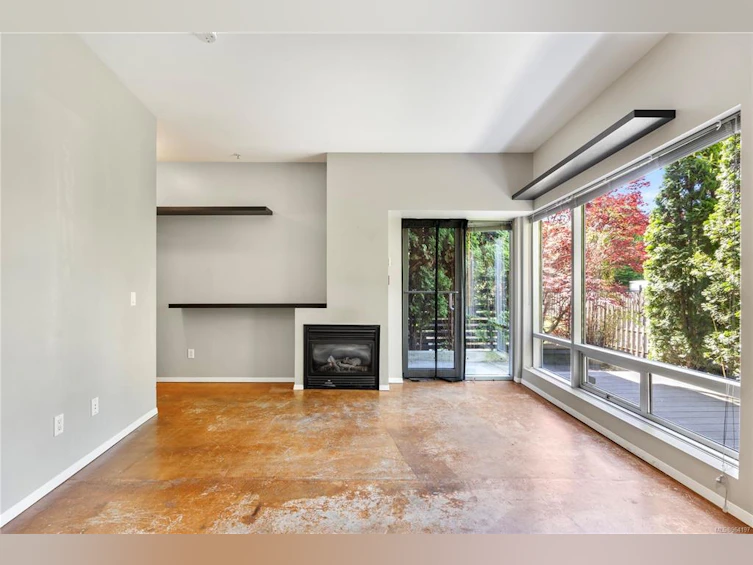 104-932 Johnson Street, Victoria, BC, V8V 3N4
