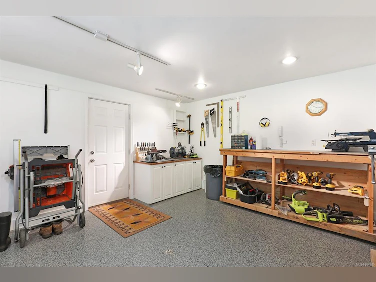 260 Bates Drive, Fanny Bay, BC, V0R 1W0 - 35