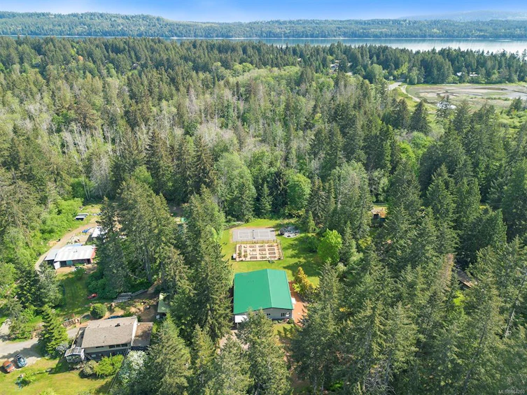 260 Bates Drive, Fanny Bay, BC, V0R 1W0 - 52