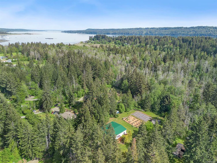 260 Bates Drive, Fanny Bay, BC, V0R 1W0 - 55