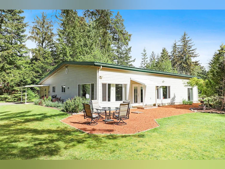 260 Bates Drive, Fanny Bay, BC, V0R 1W0 - 17
