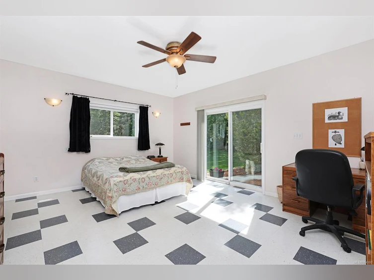 260 Bates Drive, Fanny Bay, BC, V0R 1W0 - 24