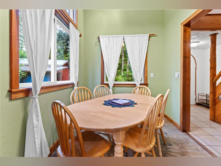 66 Sutton Road, Ucluelet, BC, V0R 3A0 - 9