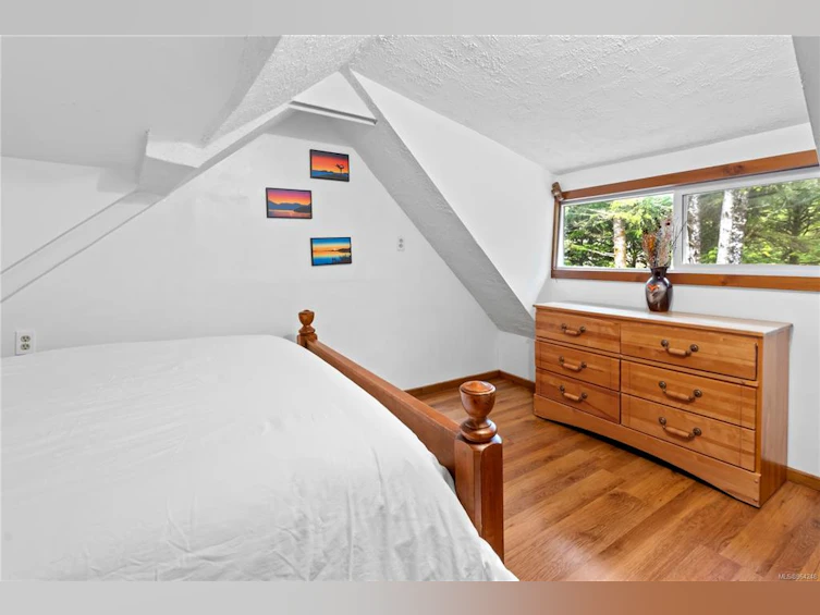 66 Sutton Road, Ucluelet, BC, V0R 3A0 - 16