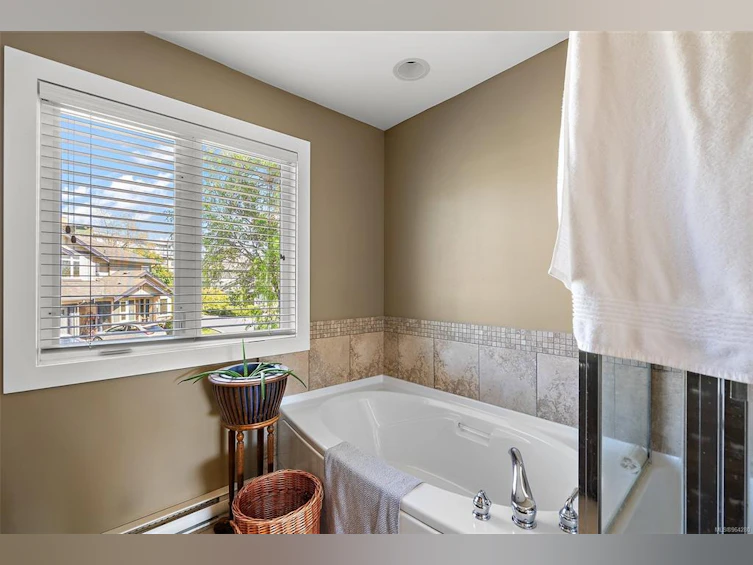 4A-7250 West Saanich Road, Central Saanich, BC, V8L 1W3 - 17