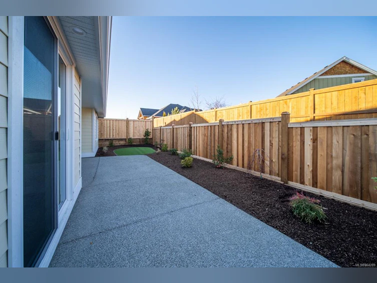 523 Rainbow Way, Parksville, BC, V9P 1H3 - 21