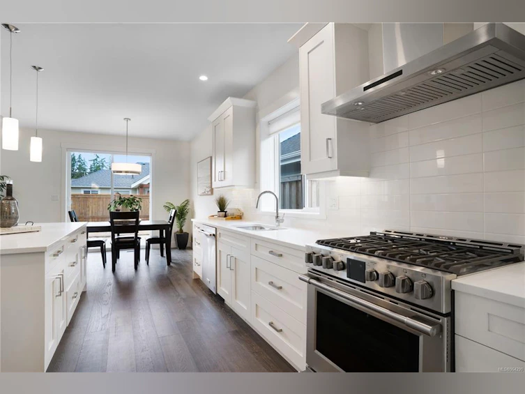 593 Rainbow Way, Parksville, BC, V9P 1H3 - 6