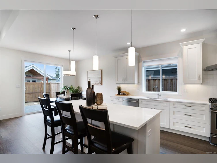 593 Rainbow Way, Parksville, BC, V9P 1H3 - 9