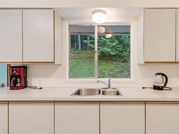 570 Waugh Road, Mayne Island, BC, V0N 2J1 - 17