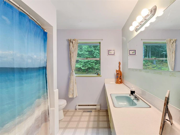 570 Waugh Road, Mayne Island, BC, V0N 2J1 - 27