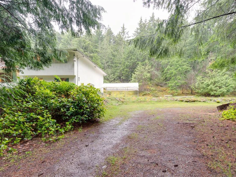 570 Waugh Road, Mayne Island, BC, V0N 2J1 - 40