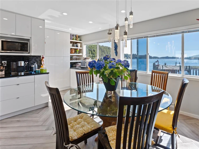 2015 Bay Street, Ucluelet, BC, V0R 3A0 - 29