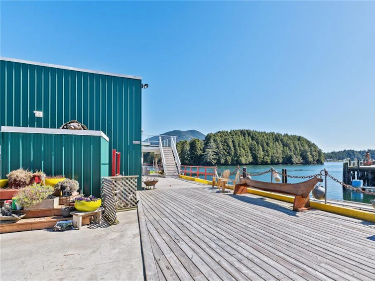 2015 Bay Street, Ucluelet, BC, V0R 3A0 - 43