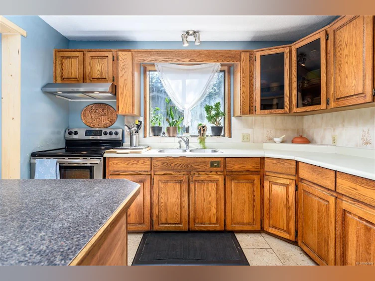 3355 Egremont Road, Cumberland, BC, V0R 1S0 - 13