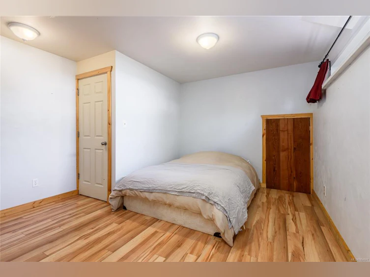 3355 Egremont Road, Cumberland, BC, V0R 1S0 - 25