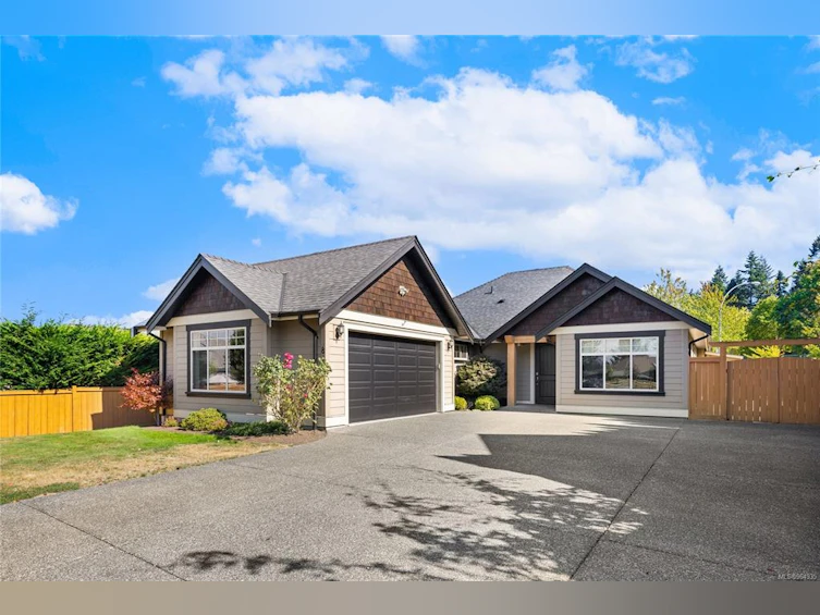 8 Joshua Tree Place, Parksville, BC, V9P 2J1 - 13