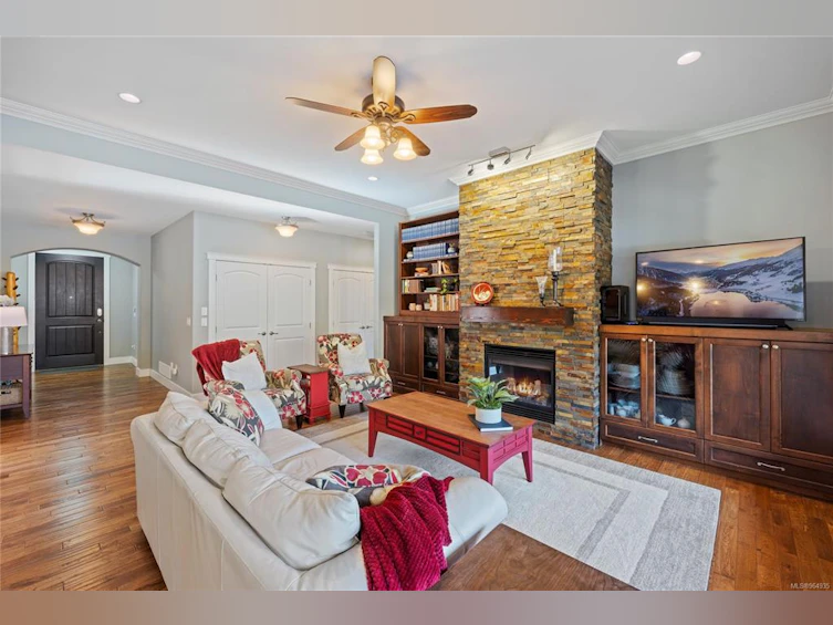 8 Joshua Tree Place, Parksville, BC, V9P 2J1 - 18