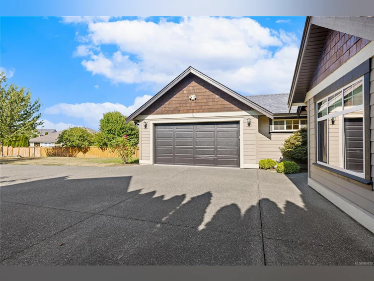 8 Joshua Tree Place, Parksville, BC, V9P 2J1 - 57