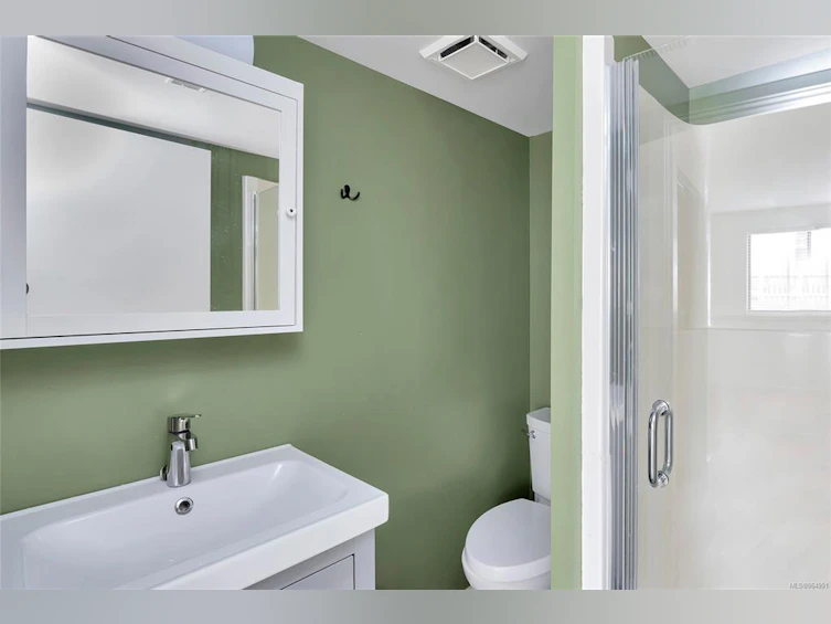 1151 Oxford Street, Victoria, BC, V8V 2V2 - 25
