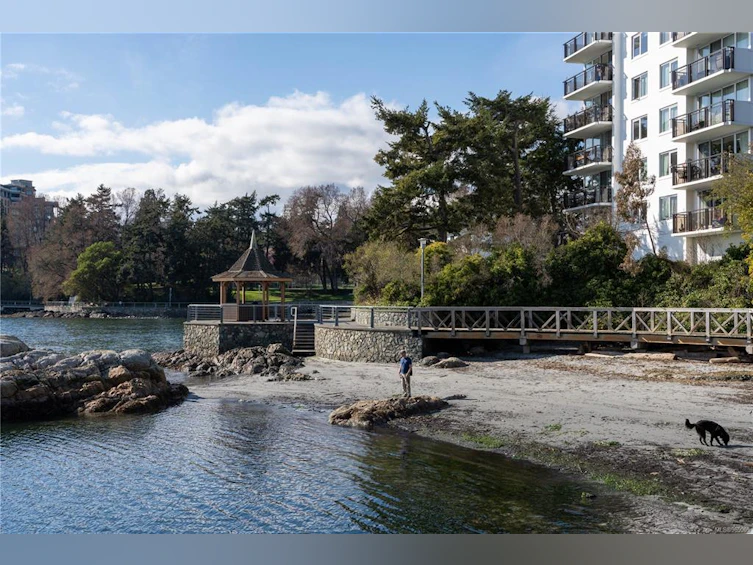 1106-327 Maitland Street, Victoria, BC, V9A 7G7 - 27