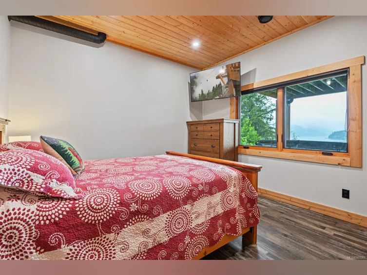 5760 Race Point Road, Campbell River, BC, V9H 1N7 - 57