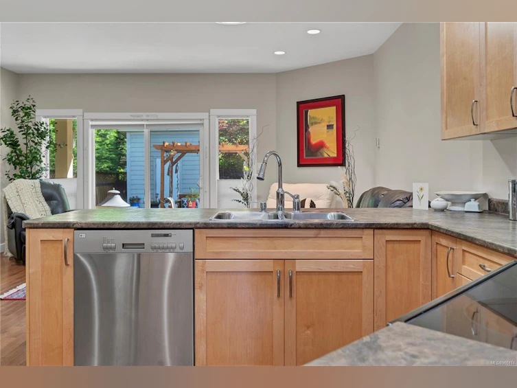 2736 Bradford Drive, Campbell River, BC, V9W 0A3 - 3