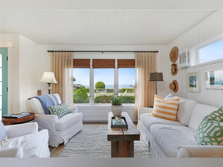 321&322 Judges Row, Qualicum Beach, BC, V9K 1G6 - 14