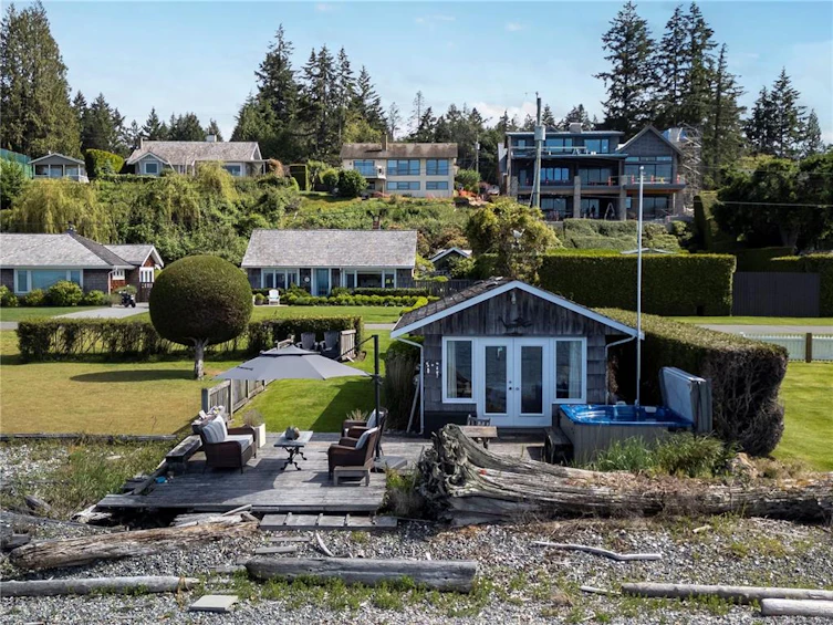 321&322 Judges Row, Qualicum Beach, BC, V9K 1G6 - 45