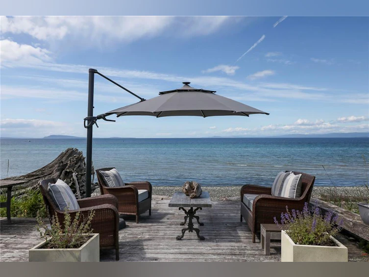 321&322 Judges Row, Qualicum Beach, BC, V9K 1G6 - 47