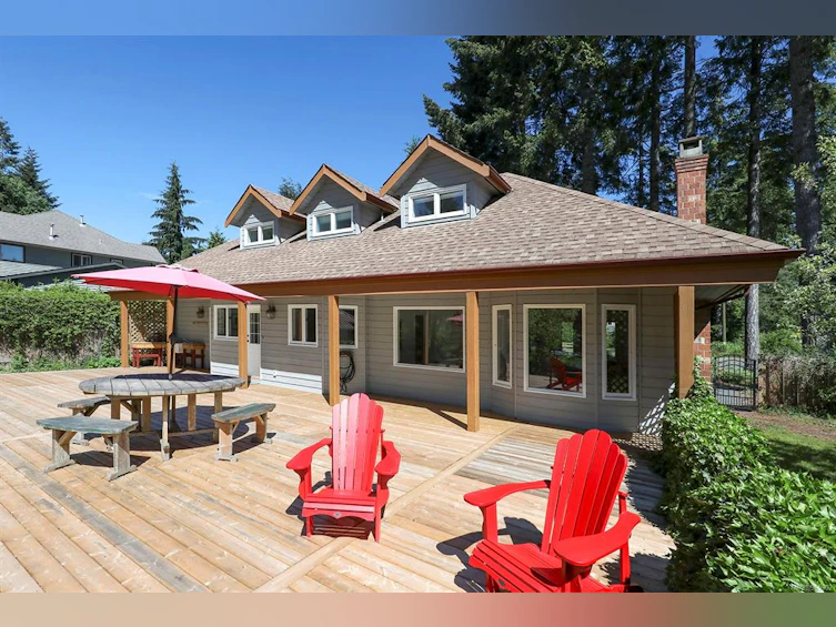 8860 Mclarey Avenue, Black Creek, BC, V9J 1A3 - 2