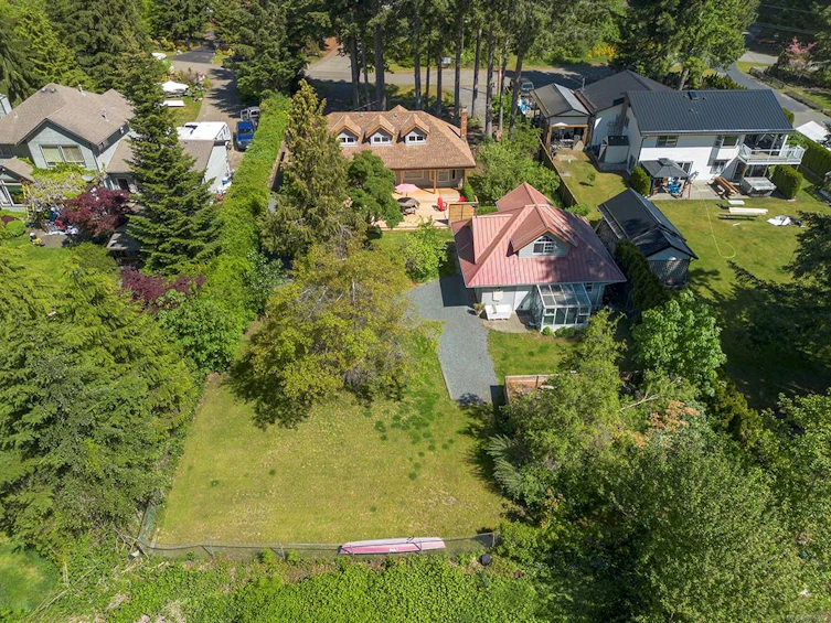 8860 Mclarey Avenue, Black Creek, BC, V9J 1A3 - 5