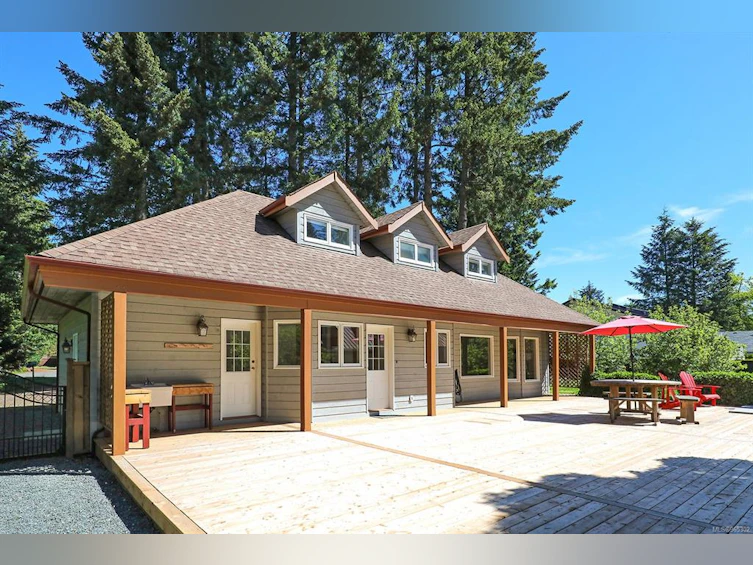 8860 Mclarey Avenue, Black Creek, BC, V9J 1A3 - 6
