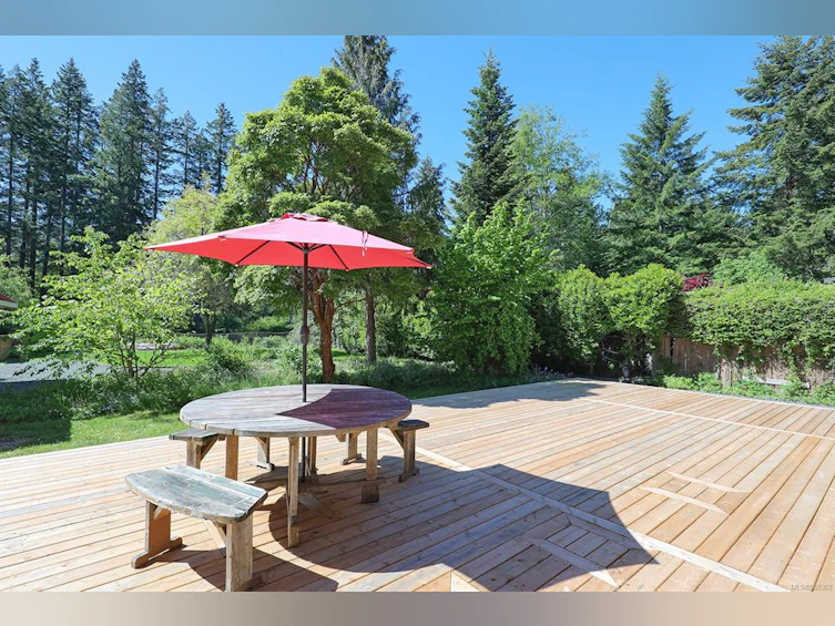 8860 Mclarey Avenue, Black Creek, BC, V9J 1A3 - 7
