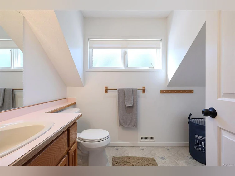 8860 Mclarey Avenue, Black Creek, BC, V9J 1A3 - 23