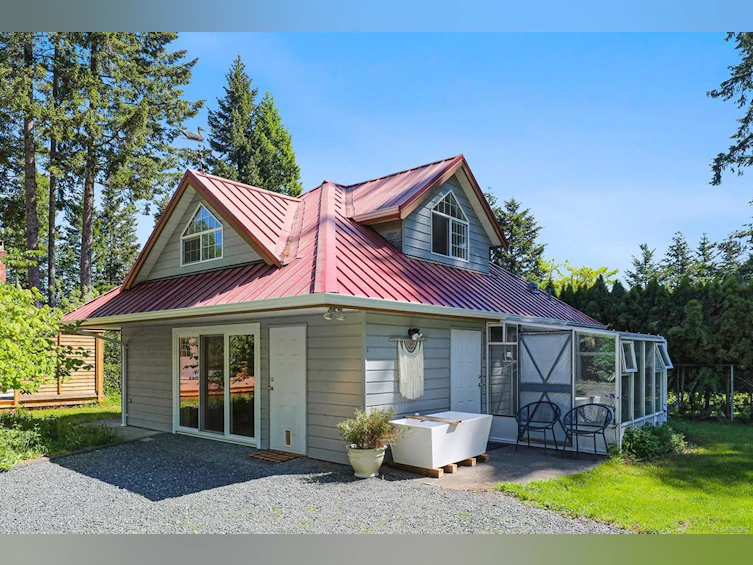 8860 Mclarey Avenue, Black Creek, BC, V9J 1A3 - 27