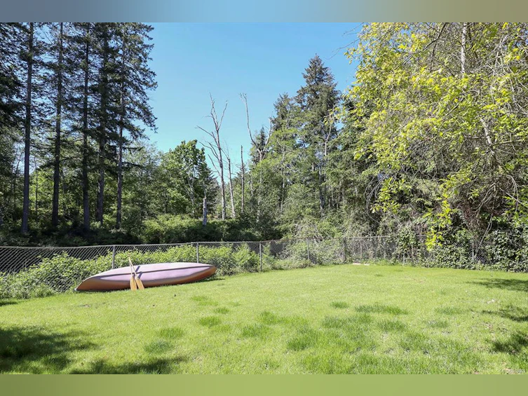 8860 Mclarey Avenue, Black Creek, BC, V9J 1A3 - 38